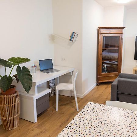 Sheba-Shik Apartment, Tel Hashomer שיבא-שיק, תל השומר,דירת סטודיו מקסימה! Ramat Gan Buitenkant foto