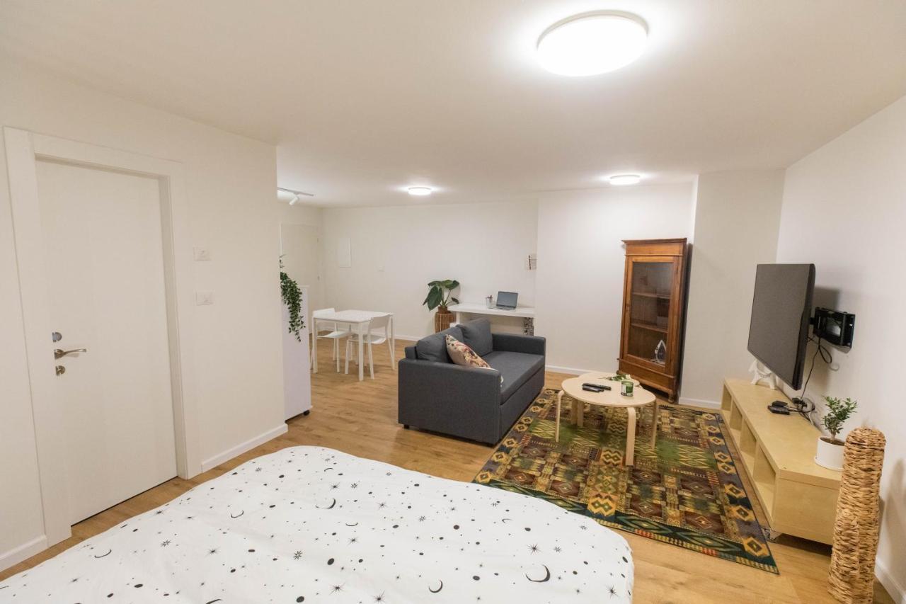 Sheba-Shik Apartment, Tel Hashomer שיבא-שיק, תל השומר,דירת סטודיו מקסימה! Ramat Gan Buitenkant foto
